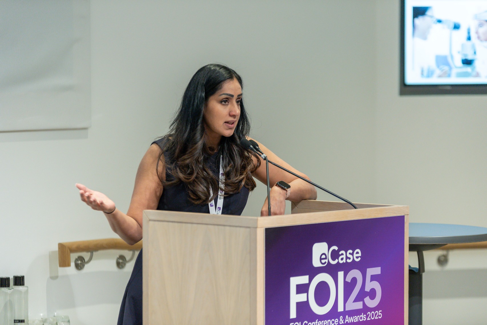 Raz Edwards at the FOI25 podium